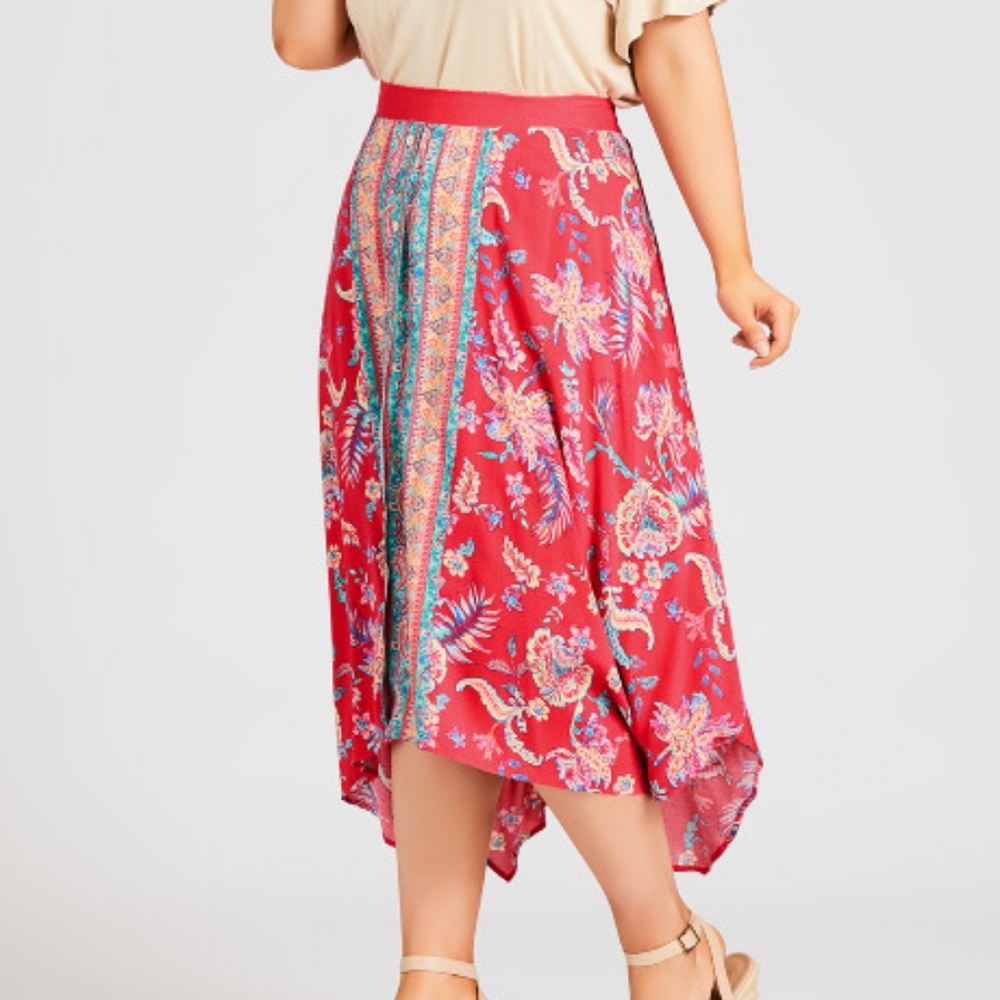 NWT Avenue Jess Hanky Hem Skirt